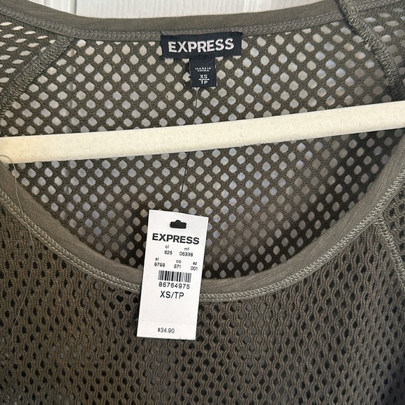 NWT Express top XS - Picture 2 of 3